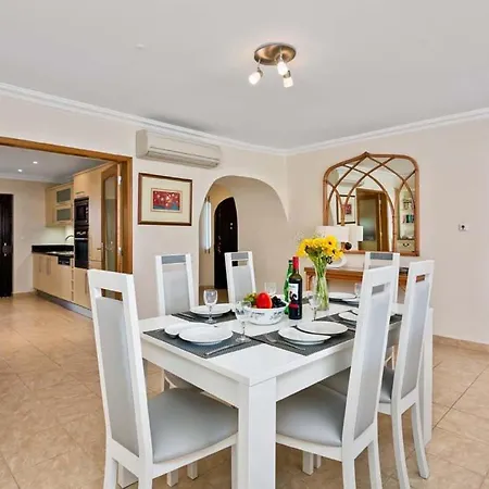 Villa Sleeps 6 Pool Air Con T480136 *