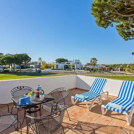 Sleeps 6 Pool Air Con T480136 Villa *