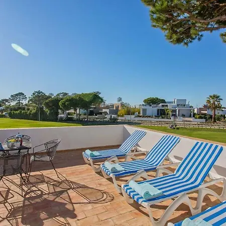 Sleeps 6 Pool Air Con T480136 Vale do Lobo