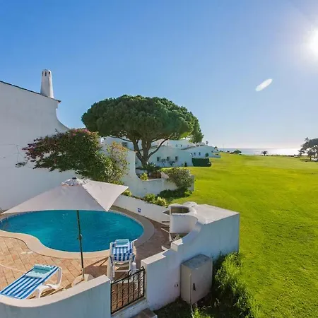Villa Sleeps 6 Pool Air Con T480136 *