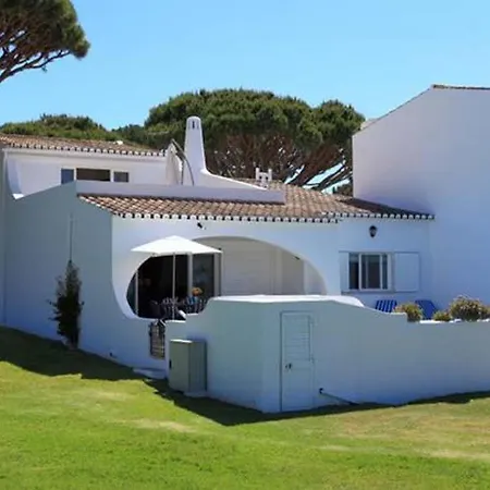 Sleeps 6 Pool Air Con T480136 Villa